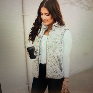 Thread & Supply Full Zip Sherpa Vest Women’s Size M